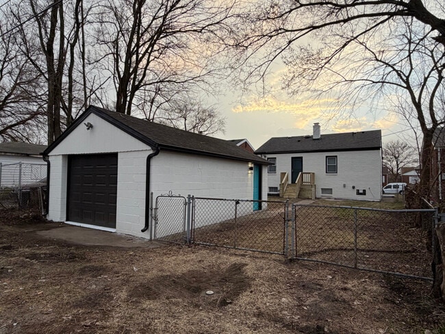 3631 Johnson St in Gary, IN - Building Photo - Building Photo