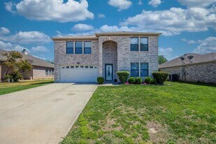 3144 Longbow Dr in Grand Prairie, TX - Building Photo