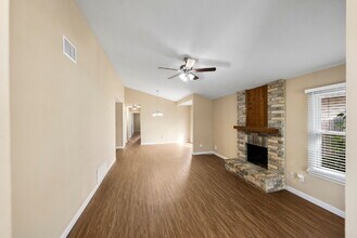 3325 Stoney Square in San Antonio, TX - Building Photo - Building Photo