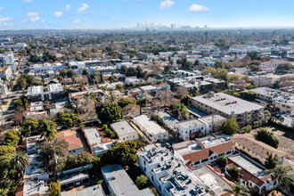 837 N Formosa Ave in Los Angeles, CA - Building Photo - Building Photo