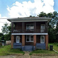 1111 Buchanan St, Unit ApartmentA in Lynchburg, VA - Building Photo