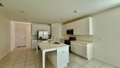 2224 Canyon Breeze Ave in Kissimmee, FL - Foto de edificio - Building Photo