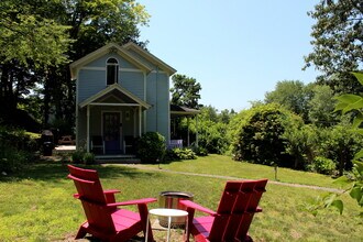 55 Liberty St in Chester, CT - Building Photo - Building Photo