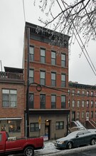 515 Manila St in Jersey City, NJ - Building Photo - Building Photo