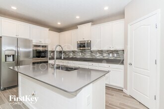 10155 Pavnes Creek Dr in Jacksonville, FL - Building Photo - Building Photo