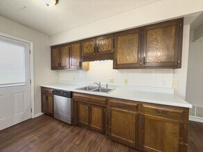 2523-2523 E Morris Dr in Columbia, MO - Foto de edificio - Building Photo