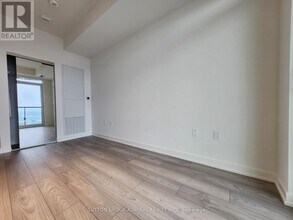 110 Broadway Ave in Toronto, ON - Building Photo - Building Photo