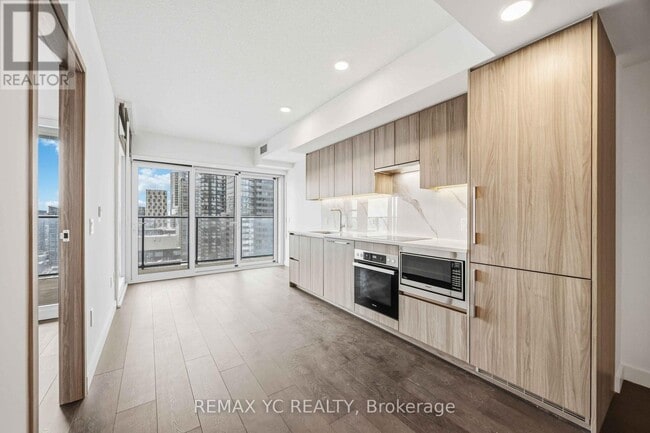 property at 3 Concord Cityplace Wy