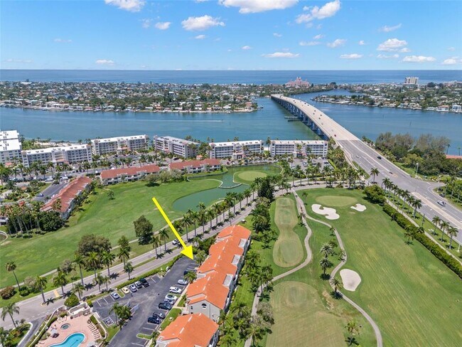 6191 Bahia Del Mar Blvd S in St. Petersburg, FL - Building Photo - Building Photo