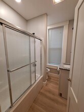 1934 Elm St in Manchester, NH - Building Photo - Building Photo