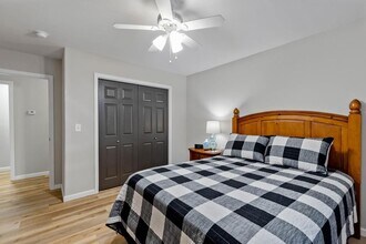 308 E Broadway St in Monett, MO - Building Photo - Building Photo