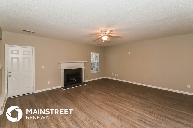 4232 Basinside Ct in Douglasville, GA - Foto de edificio - Building Photo