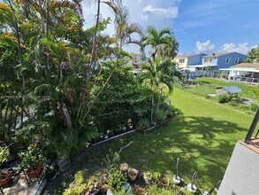 6961 W 14th Ct in Hialeah, FL - Building Photo - Building Photo
