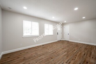 7736 Holiday Hills Cir in Chattanooga, TN - Building Photo - Building Photo
