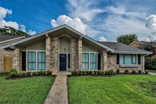 3415 Pecan Point Dr in Sugar Land, TX - Building Photo