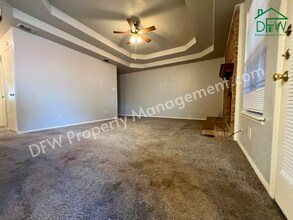 4011 Ridgebrook Dr in Arlington, TX - Building Photo - Building Photo