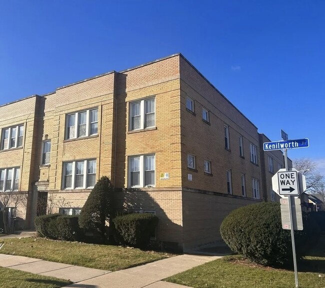 property at 2100 Kenilworth Ave