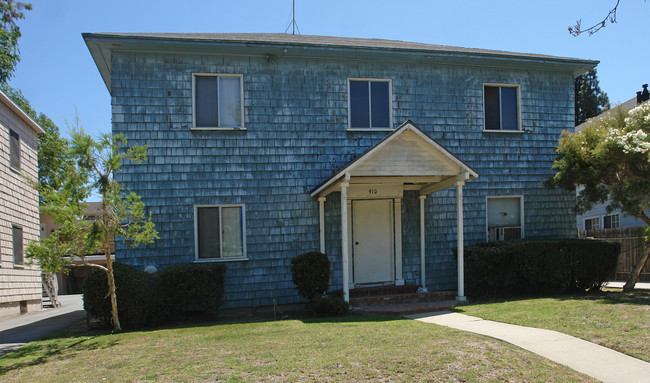 910 Marengo Ave in Pasadena, CA - Building Photo - Building Photo