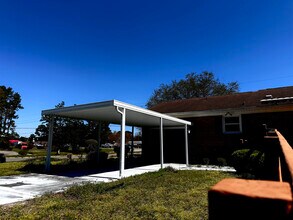 639 N College Rd in Wilmington, NC - Building Photo - Building Photo