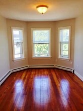 823 Saratoga St, Unit 2 in Boston, MA - Building Photo - Building Photo