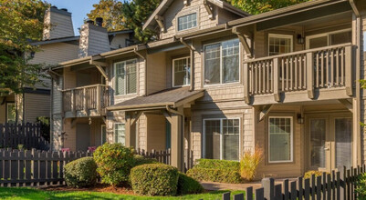 Trellis Apartments in Federal Way, WA - Foto de edificio - Building Photo