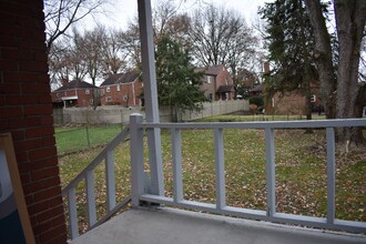 3936 Greensburg Pike in Pittsburgh, PA - Building Photo - Building Photo