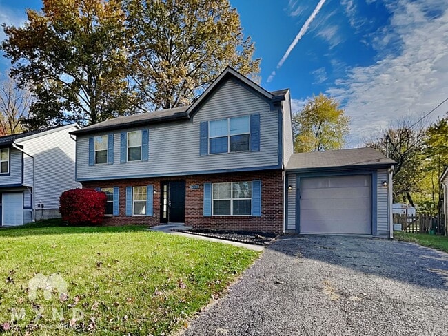 property at 1500 Manor Dr