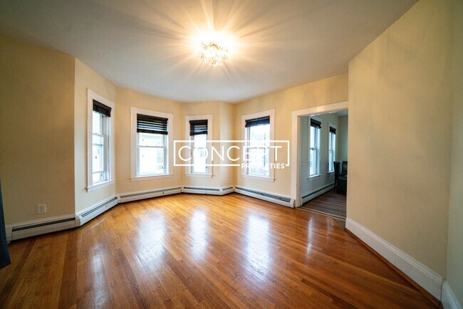 376 Medford St, Unit 2