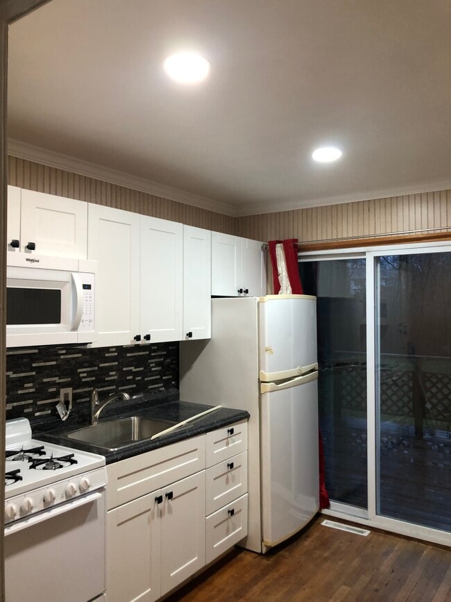 97 Lenore Ln Rentals in Farmingville, NY