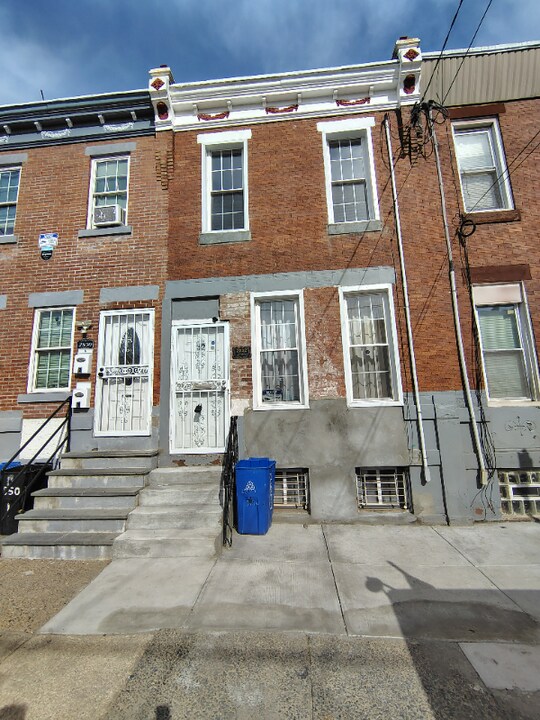 2852 Jasper St in Philadelphia, PA - Building Photo