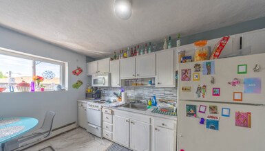 31 Westgate Rd, Unit 5 in Boston College, MA - Building Photo - Building Photo