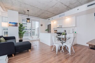 1500 Rue Berri in Montréal, QC - Building Photo