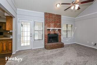 6008 Sundown Dr, Unit 14 in Watauga, TX - Foto de edificio - Building Photo