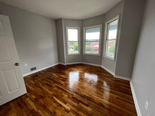 60 Hillside Ave, Unit 1 in Newark, NJ - Building Photo - Building Photo
