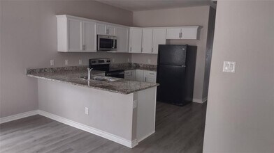 16937 Glenheath St in Montgomery, TX - Building Photo - Building Photo