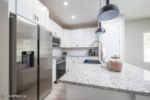 817 7th Ave N in Jacksonville Beach, FL - Building Photo - Building Photo