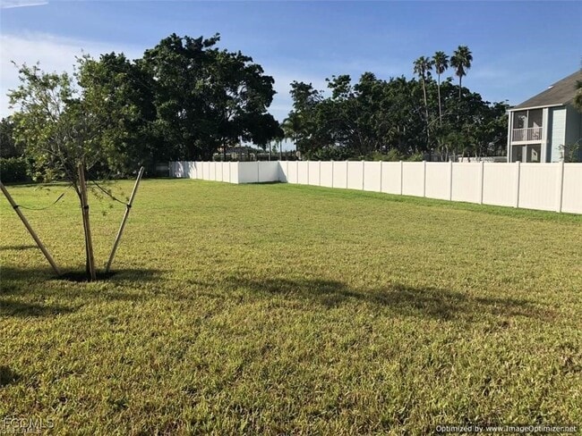 3820 Tilbor Circle in Ft. Myers, FL - Building Photo - Building Photo