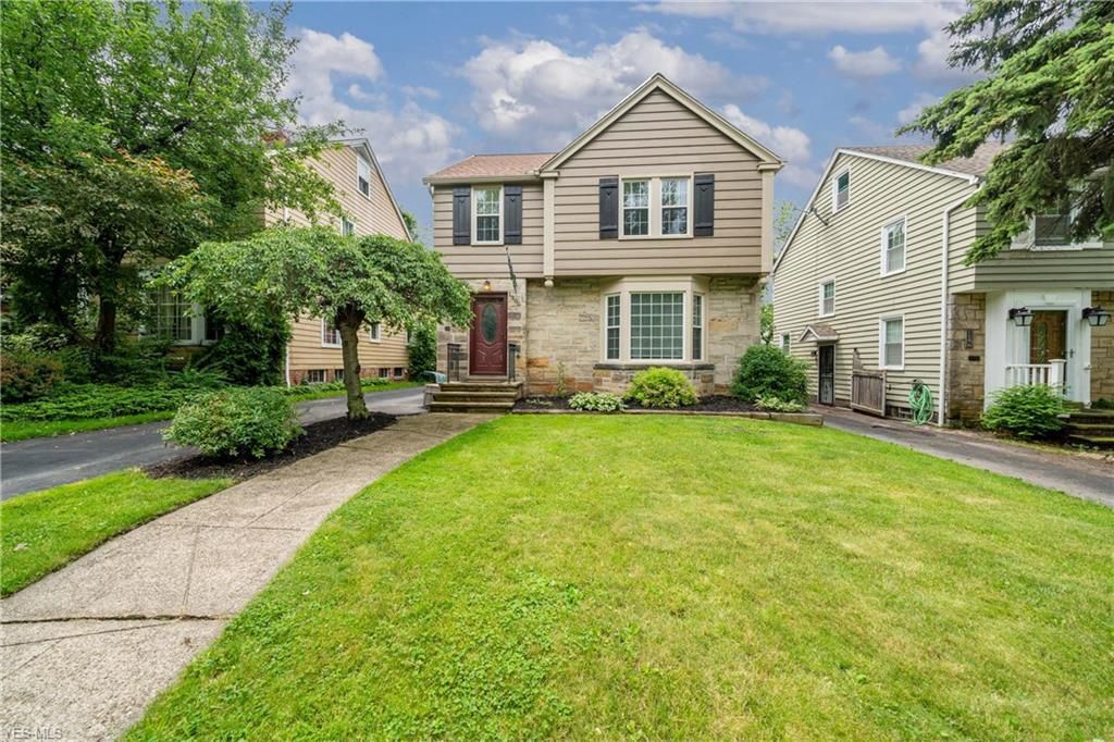 1200 Brentwood Rd in Cleveland Heights, OH - Foto de edificio
