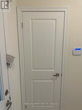 105 Pinot Cres in Hamilton, ON - Building Photo - Building Photo