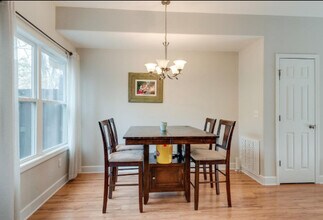 2043 Pinecrest Dr, Unit 2043 in Nashville, TN - Foto de edificio - Building Photo