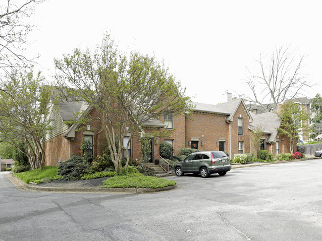 Park Court Townhomes in Memphis, TN - Foto de edificio - Building Photo