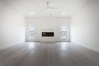 2671 SW Livingston Square in Bentonville, AR - Building Photo - Building Photo