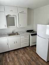 505 W 1st St in Portales, NM - Foto de edificio - Building Photo