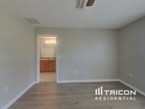 8371 Gallup Rd in Spring Hill, FL - Building Photo - Building Photo