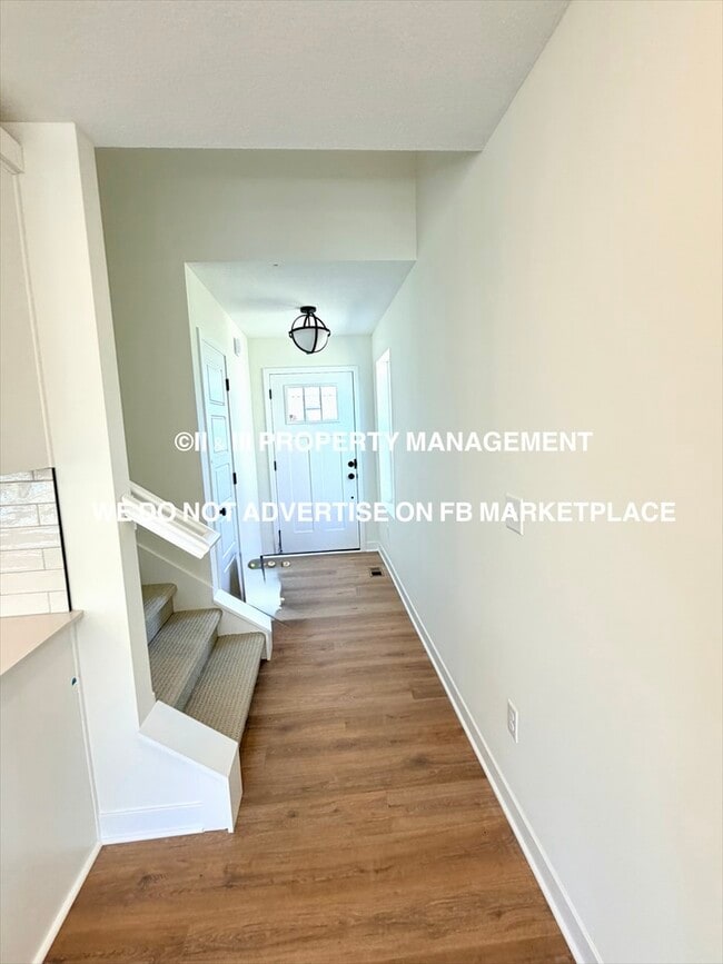 1323 S 4th St E in Louisburg, KS - Building Photo - Building Photo