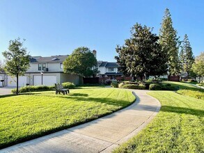 1629 Sherwood Village Cir in Placentia, CA - Building Photo - Building Photo
