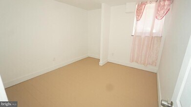 1921 W Diamond St in Philadelphia, PA - Building Photo - Building Photo