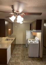Kamden Place in Pasco, WA - Foto de edificio - Building Photo