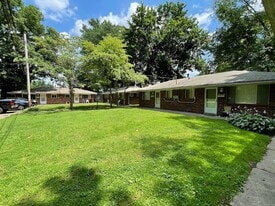 15 Neal Ct in Akron, OH - Building Photo