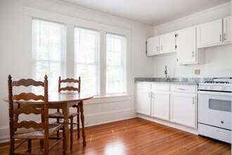 112 Adams St in Greensboro, NC - Building Photo - Building Photo